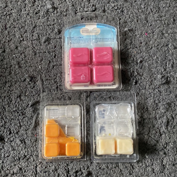 3 Partly Filled Wax Melts - Picture 2 of 2